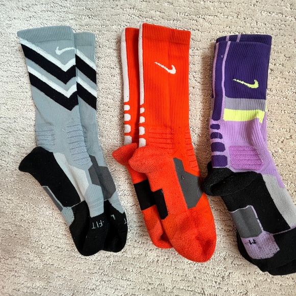 NIKE Hyper-Elite all 3 men’s socks gently loved - Picture 1 of 4
